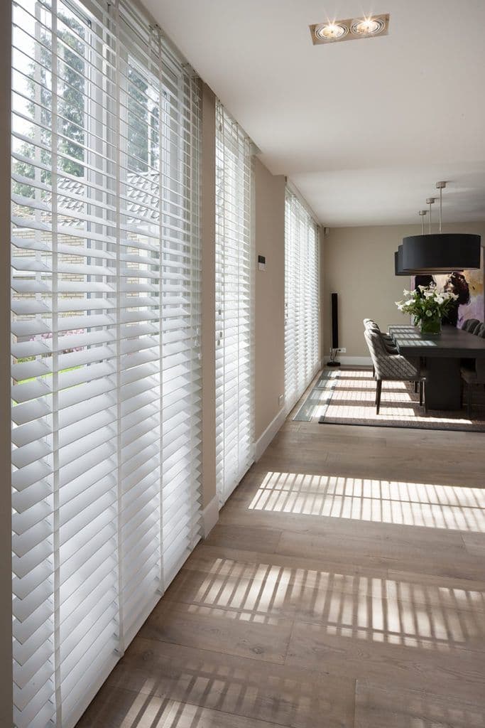 Shutter blinds