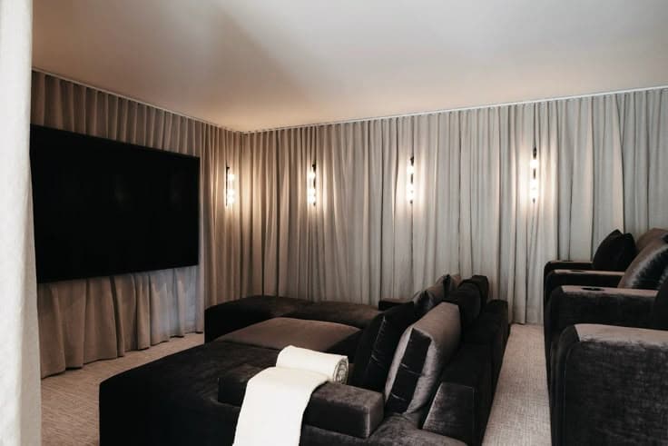 Curtains 3