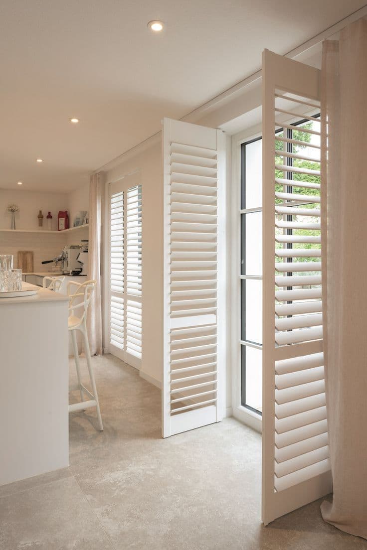 Shutters 2